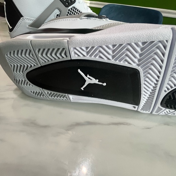 Jordan 4 Military Black - Picture 5 of 7